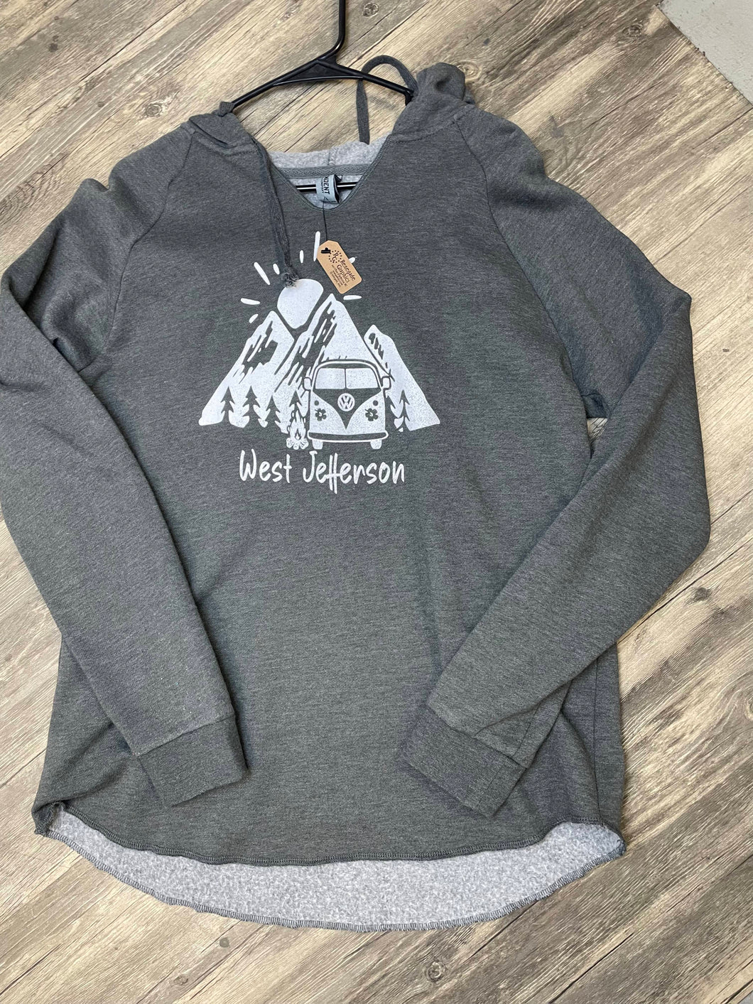 West Jefferson Mountain Van | Independent Wave Wash Hoodie | WOMEN'S